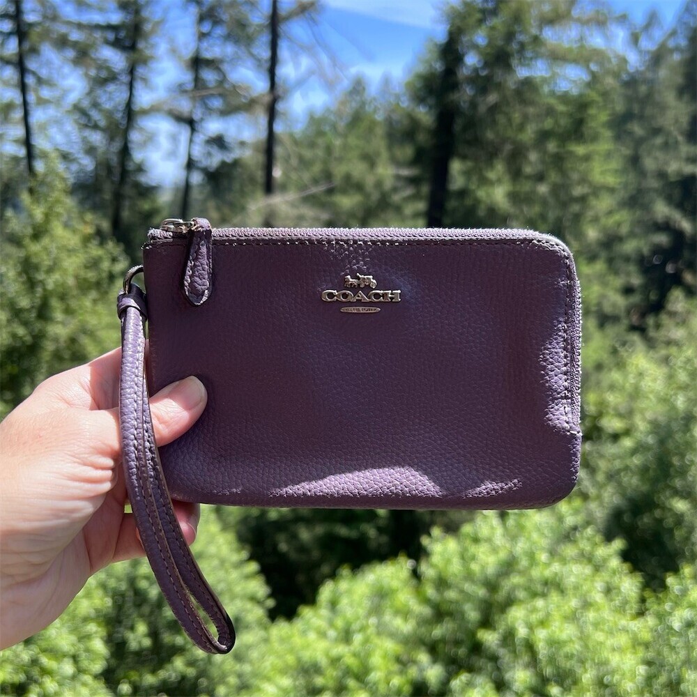 COACH Purple Pebbled Leather Wristlet Wallet Double Zip Silver Hardware AUTHENTC